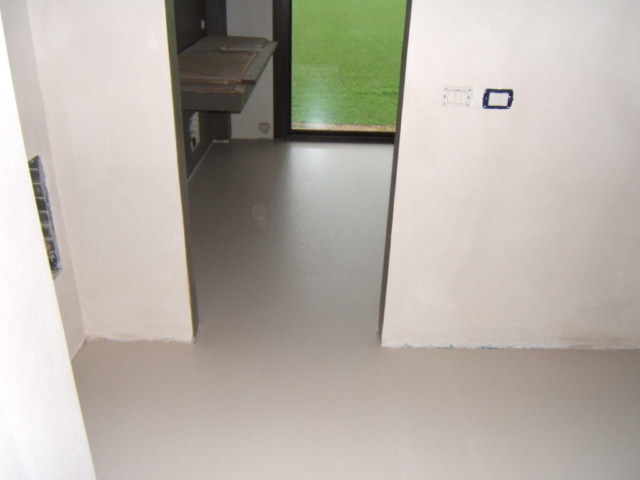 preparazione-micro-resina-su-legno_2